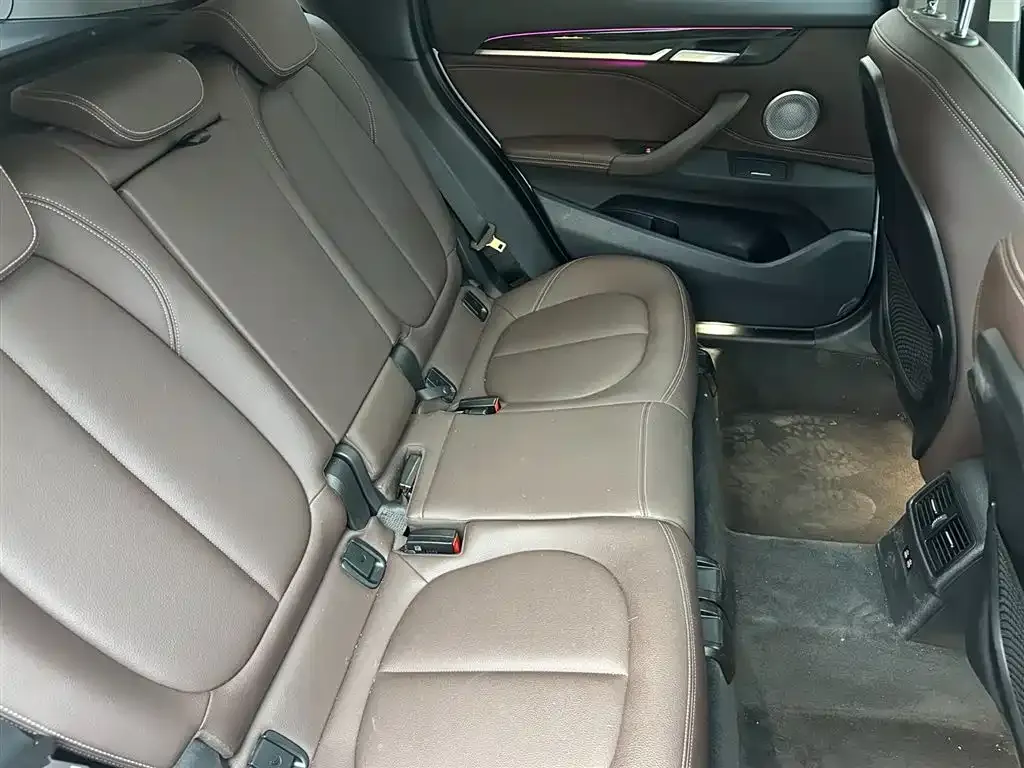 BMW X1 2021 из CN, фото 9