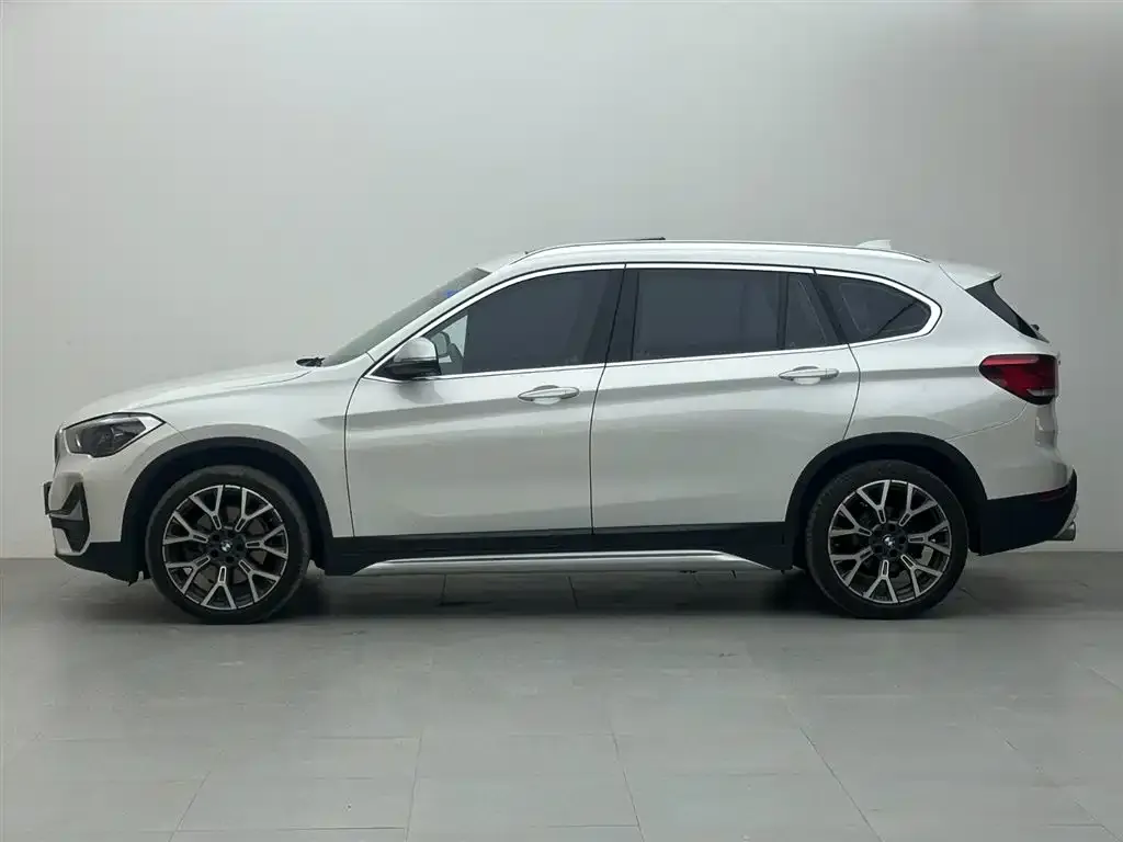 BMW X1 2021 из CN, фото 6