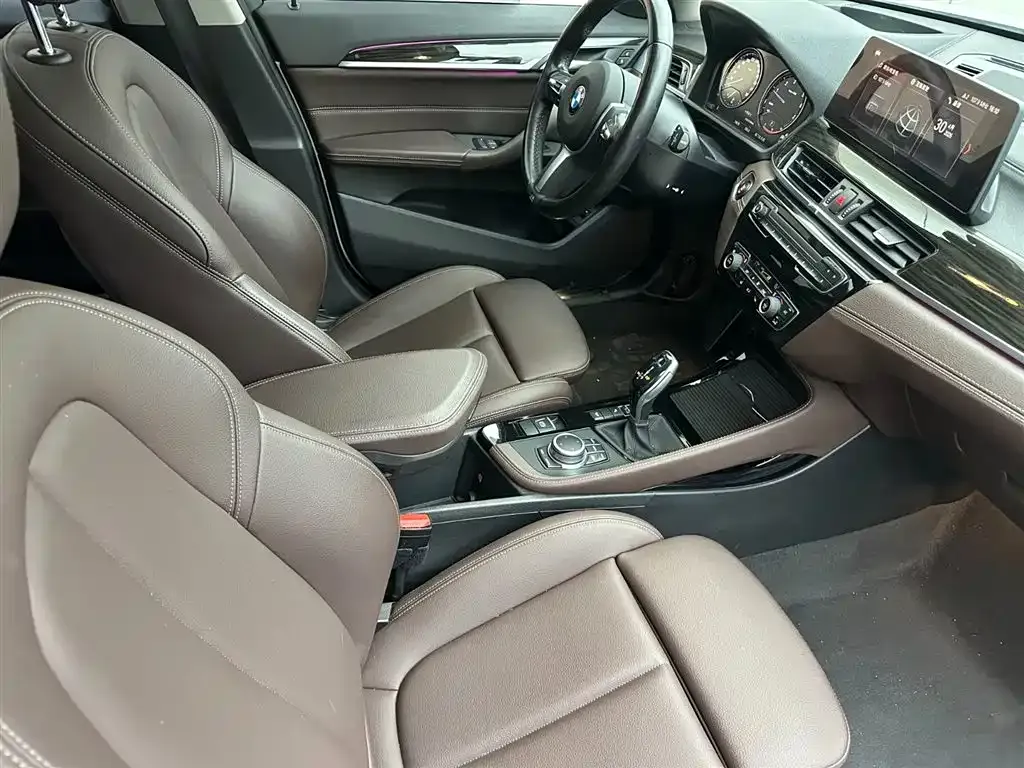 BMW X1 2021 из CN, фото 10