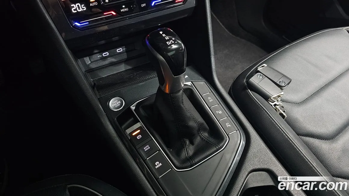Volkswagen Tiguan — фото 5