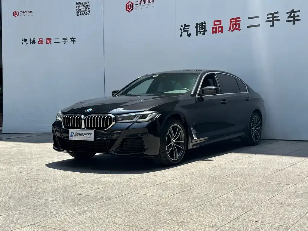 BMW 5 Series — фото 1