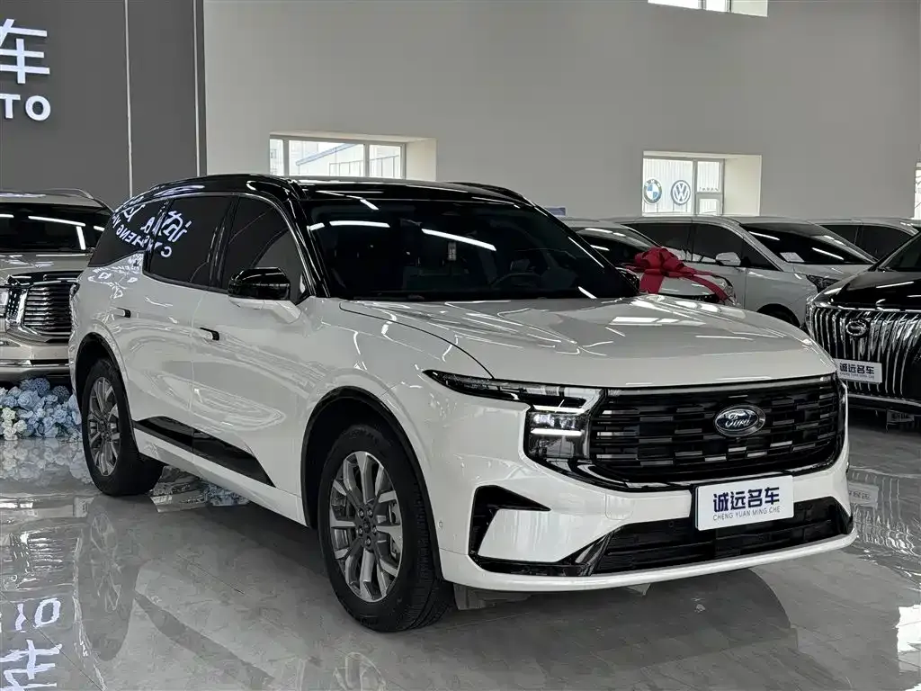 Ford Edge — фото 4