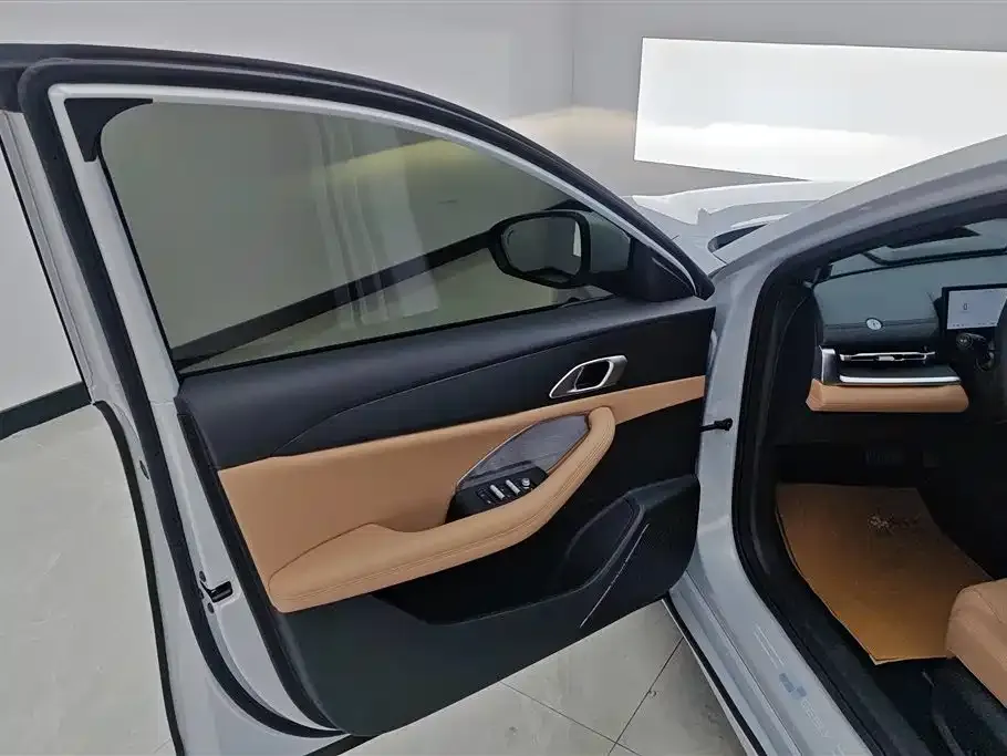 Geely Galaxy A7 2025 из CN, фото 8
