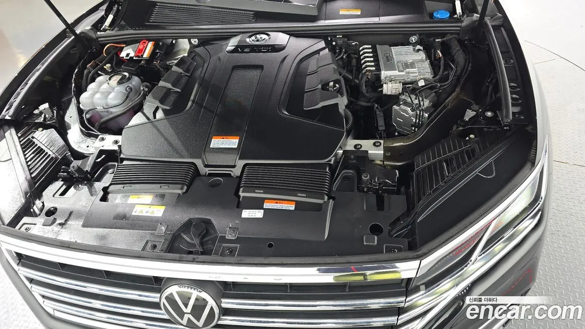 Volkswagen Touareg 2023 из KR, фото 7