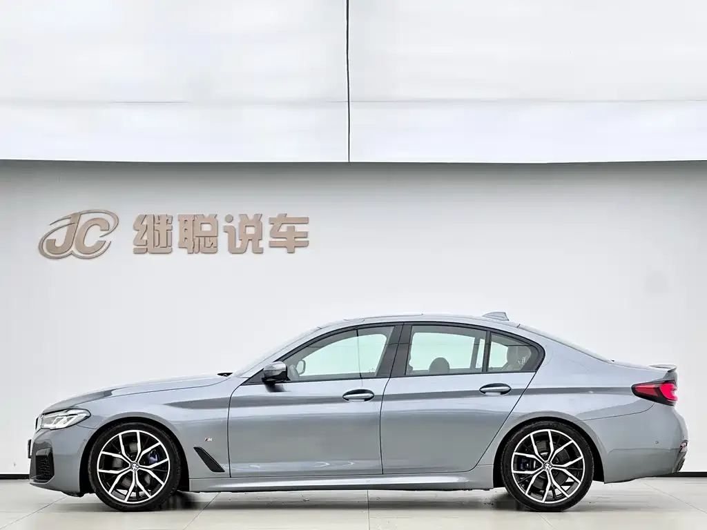 BMW 5 Series (Import) 2021 из CN, фото 4