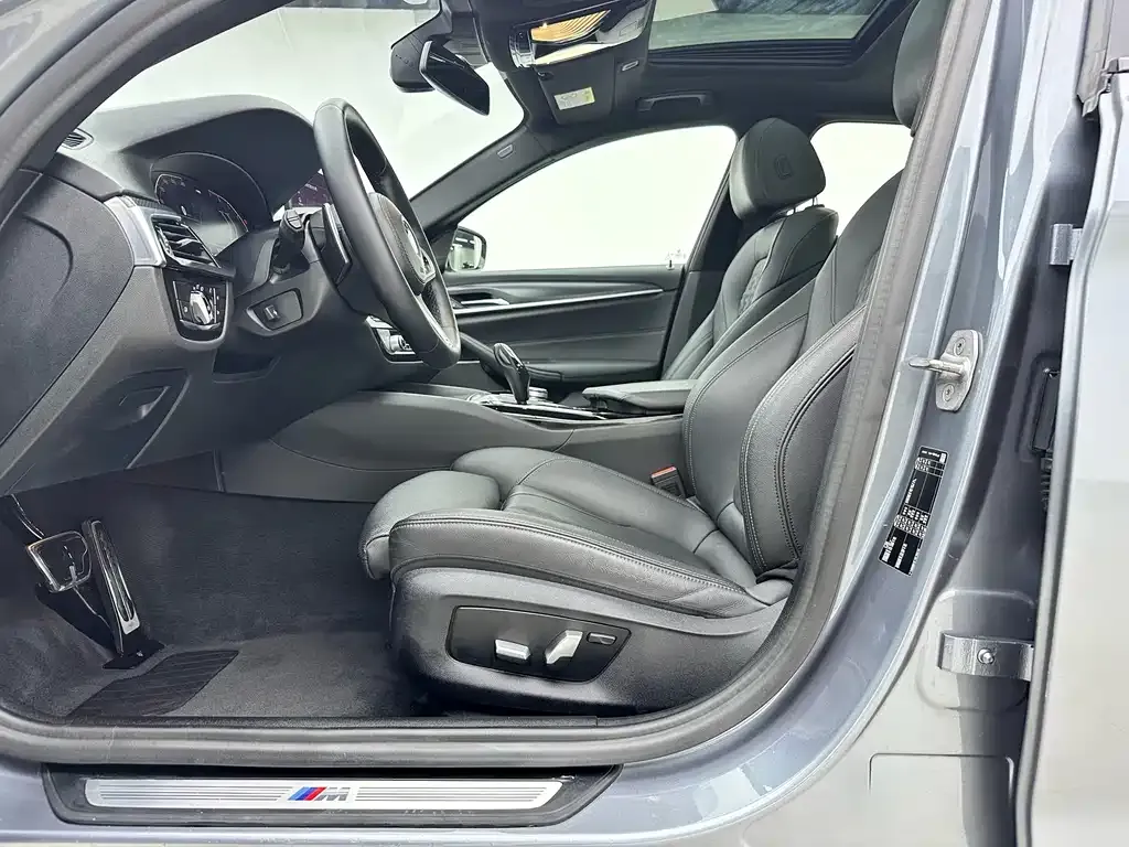 BMW 5 Series (Import) 2021 из CN, фото 8