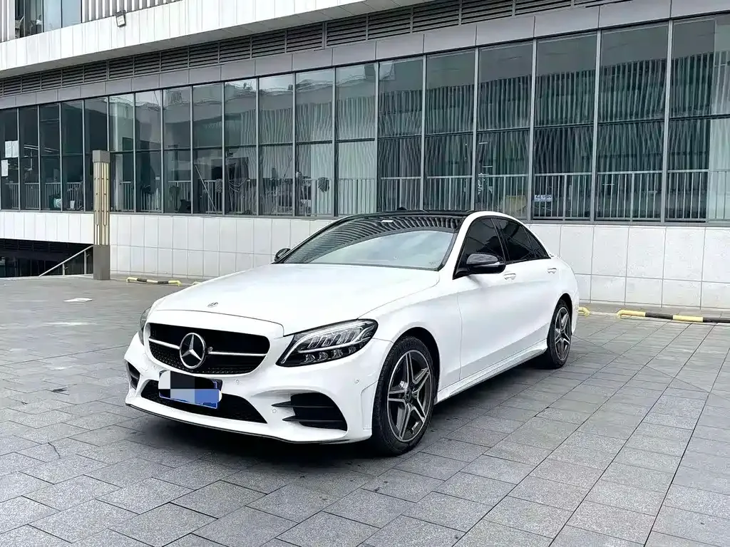 Mercedes-Benz C-Class — фото 1