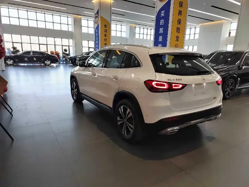 Mercedes-Benz GLA — фото 5