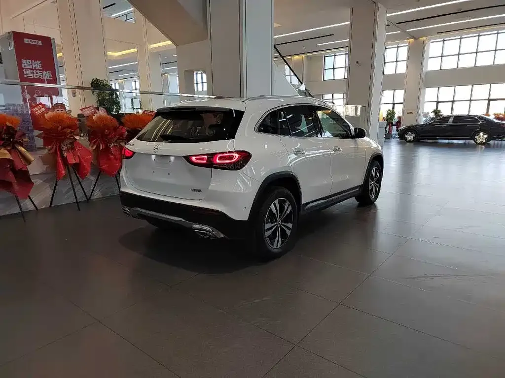 Mercedes-Benz GLA — фото 3