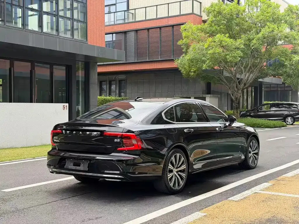 Volvo S90 2022 из CN, фото 9