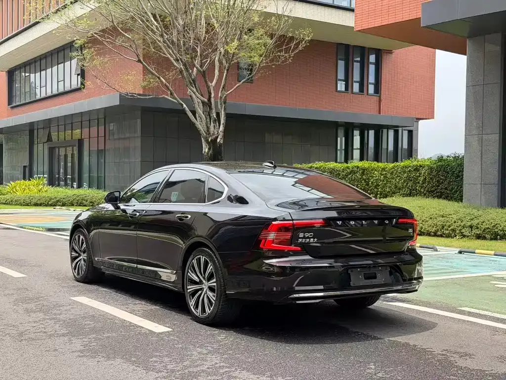 Volvo S90 2022 из CN, фото 7
