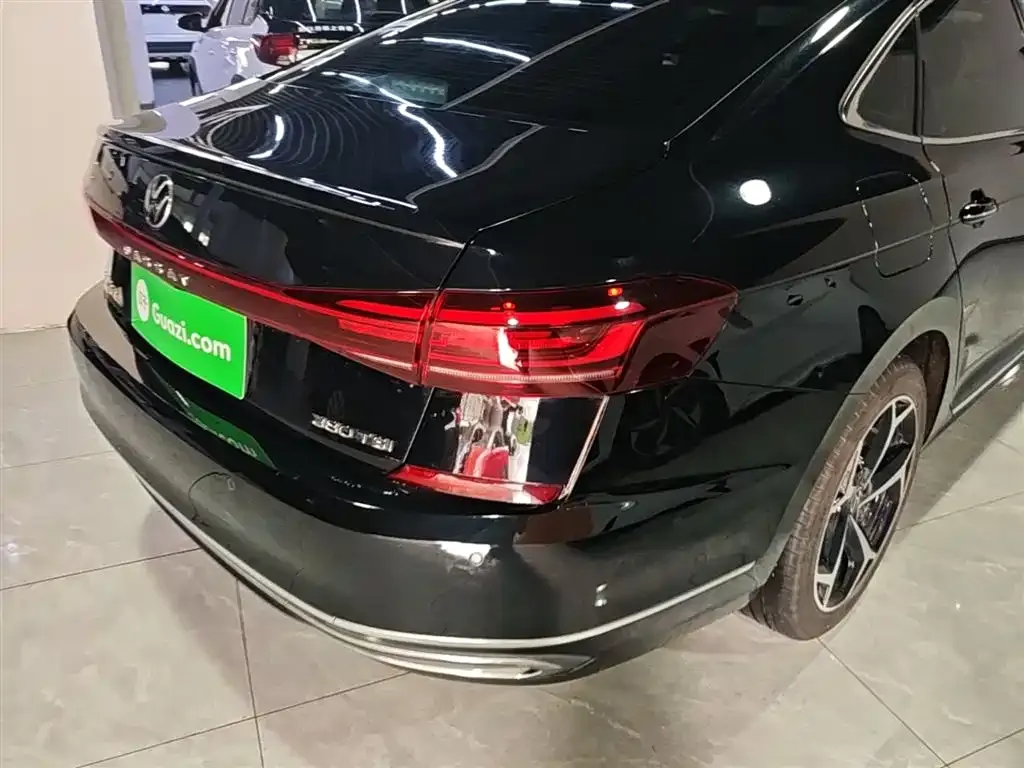 Volkswagen Passat 2024 из CN, фото 4
