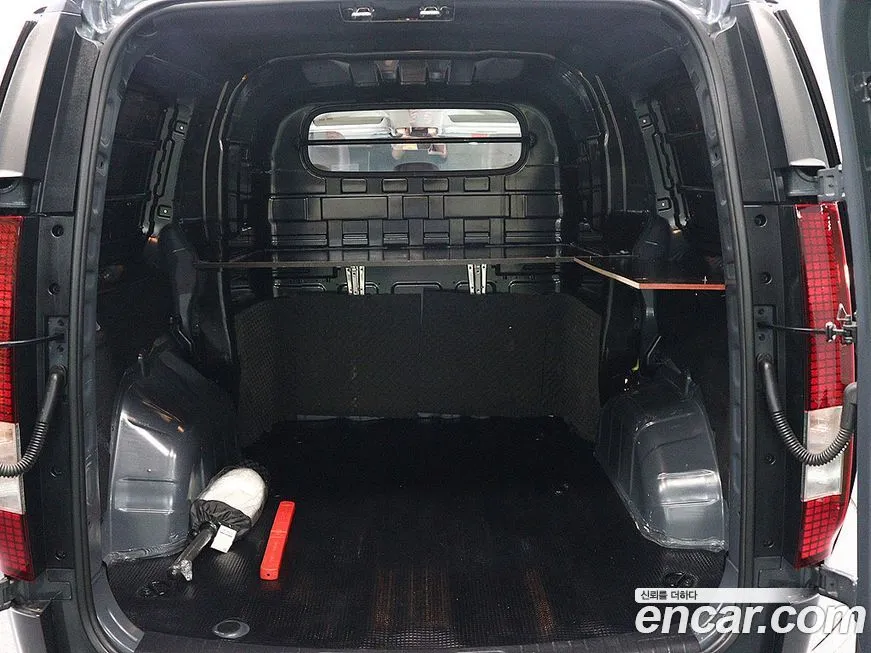 Hyundai Staria 2025 из KR, фото 8