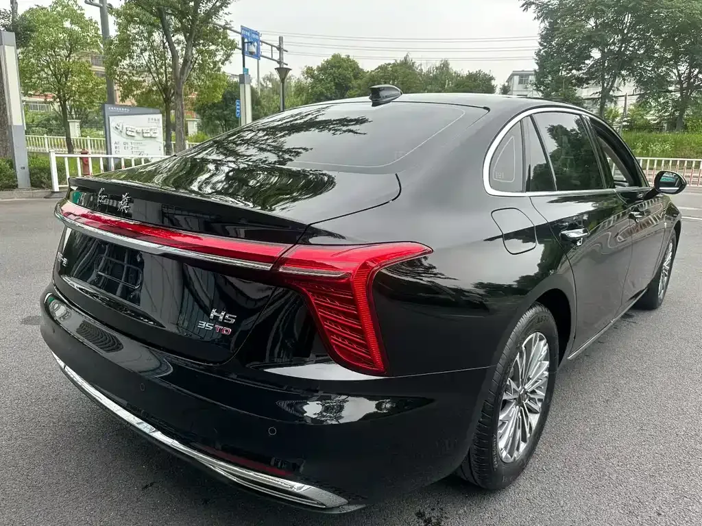 Hongqi H5 — фото 10