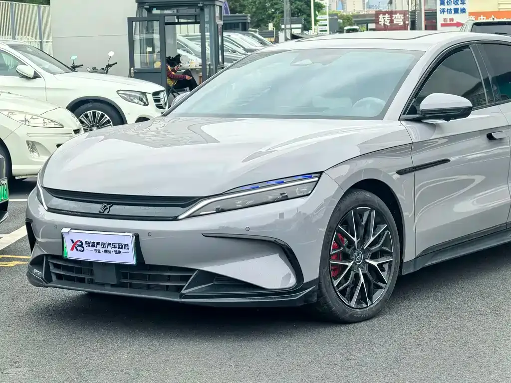 BYD Han 2025 из CN, фото 7