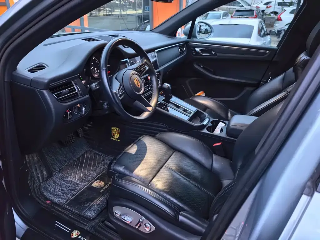 Porsche Macan 2023 из CN, фото 2