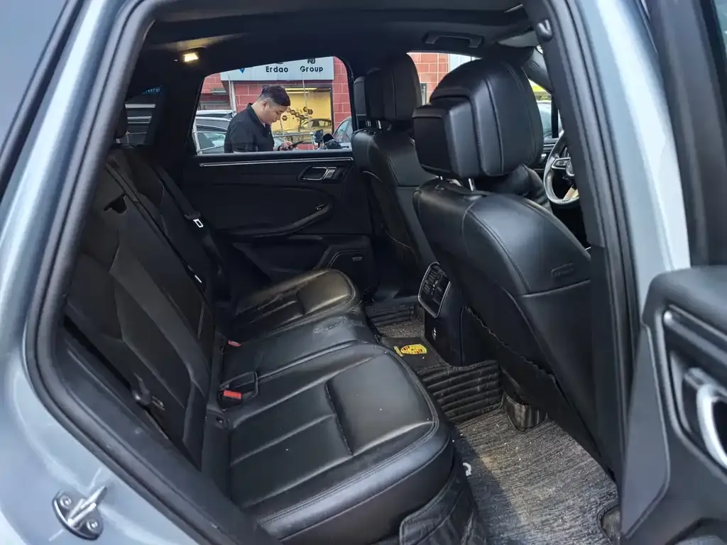 Porsche Macan 2023 из CN, фото 5