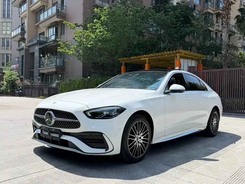 Mercedes-Benz C-Class — фото 1