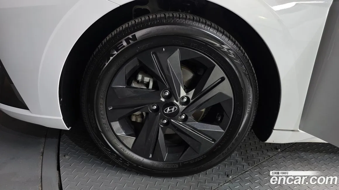 Hyundai AVANTE 2021 из KR, фото 9