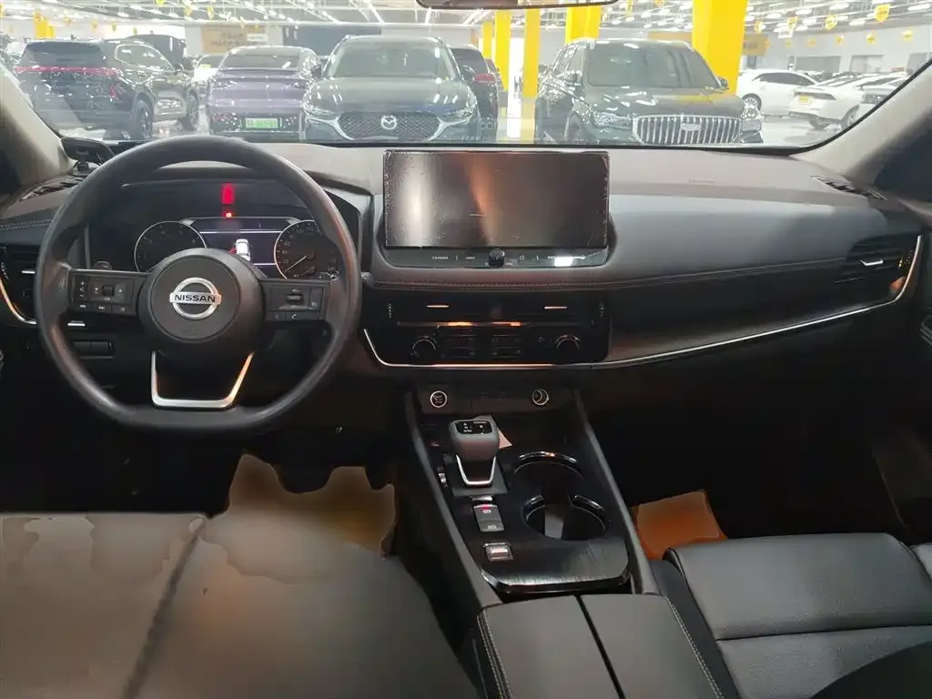 Nissan X-Trail 2023 из CN, фото 2