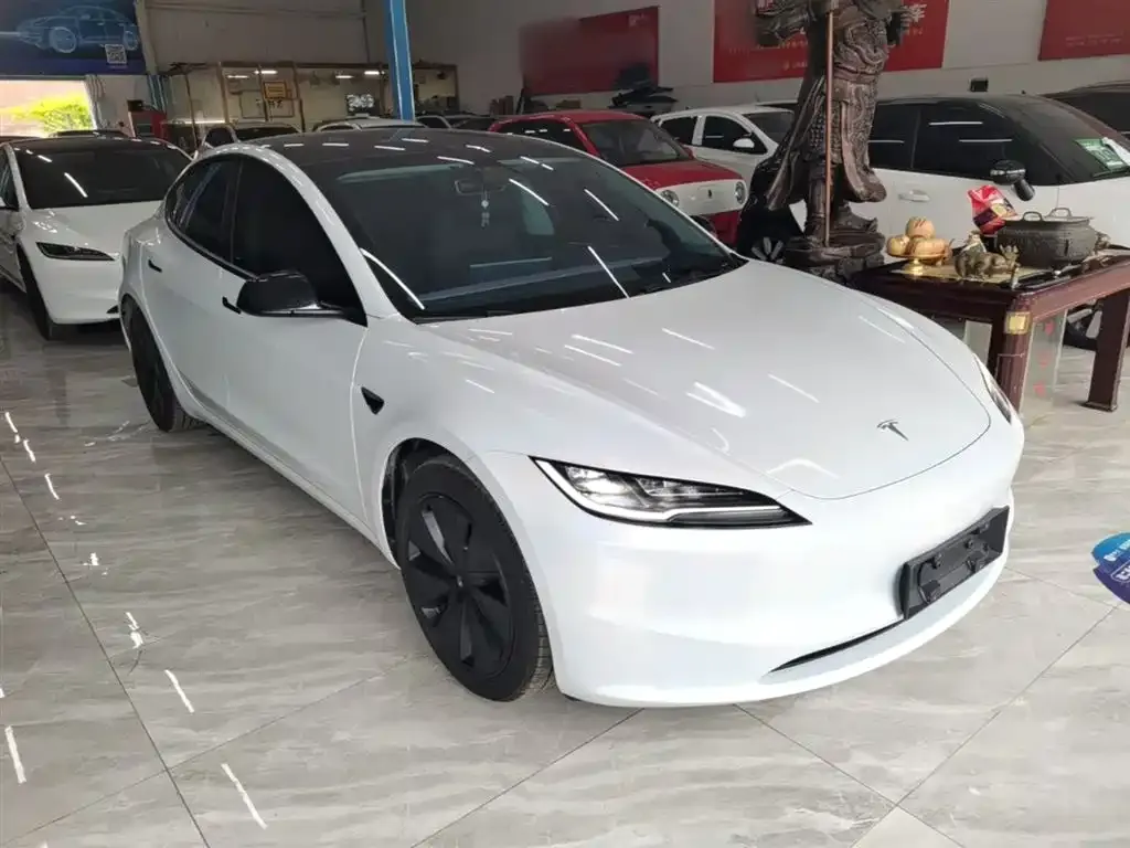 Tesla Model 3 2025 из CN, фото 3