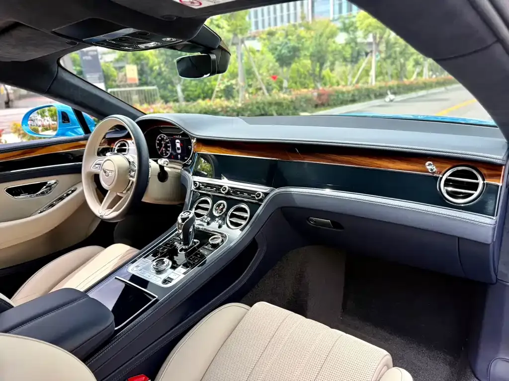 Bentley Continental — фото 4