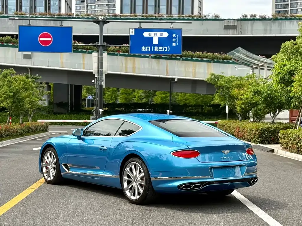 Bentley Continental — фото 6