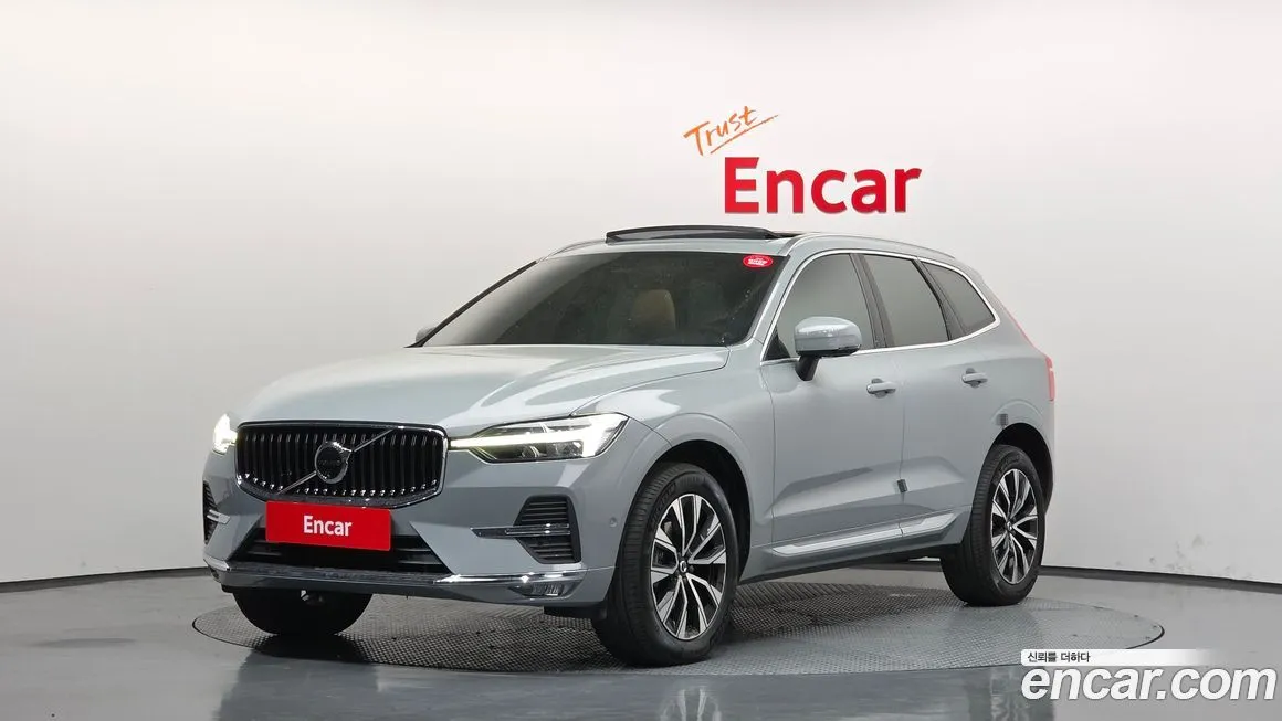 Volvo XC60 — фото 1