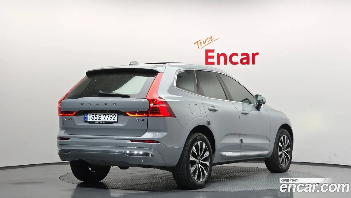 Volvo XC60 — фото 3
