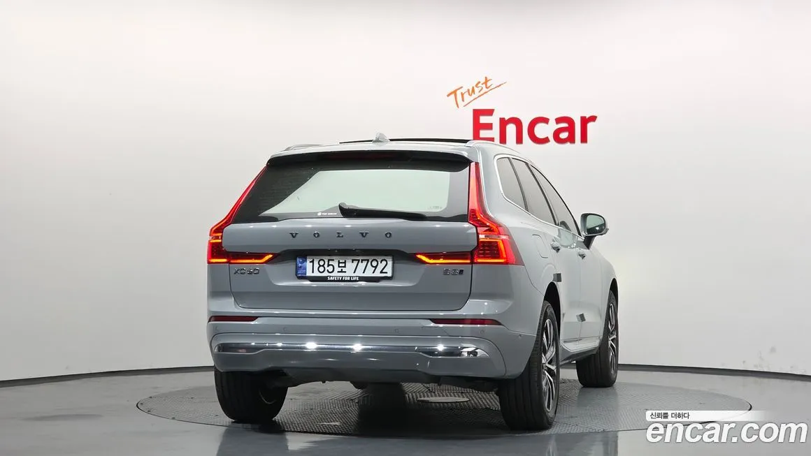 Volvo XC60 — фото 2
