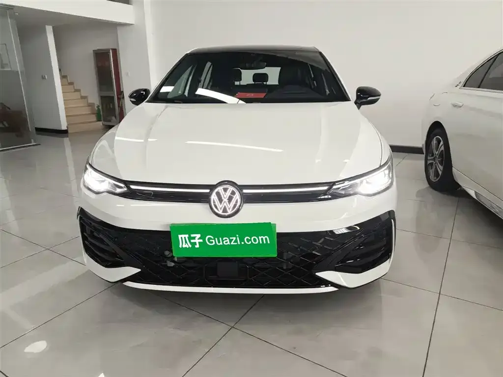 Volkswagen Golf 2025 из CN, фото 6