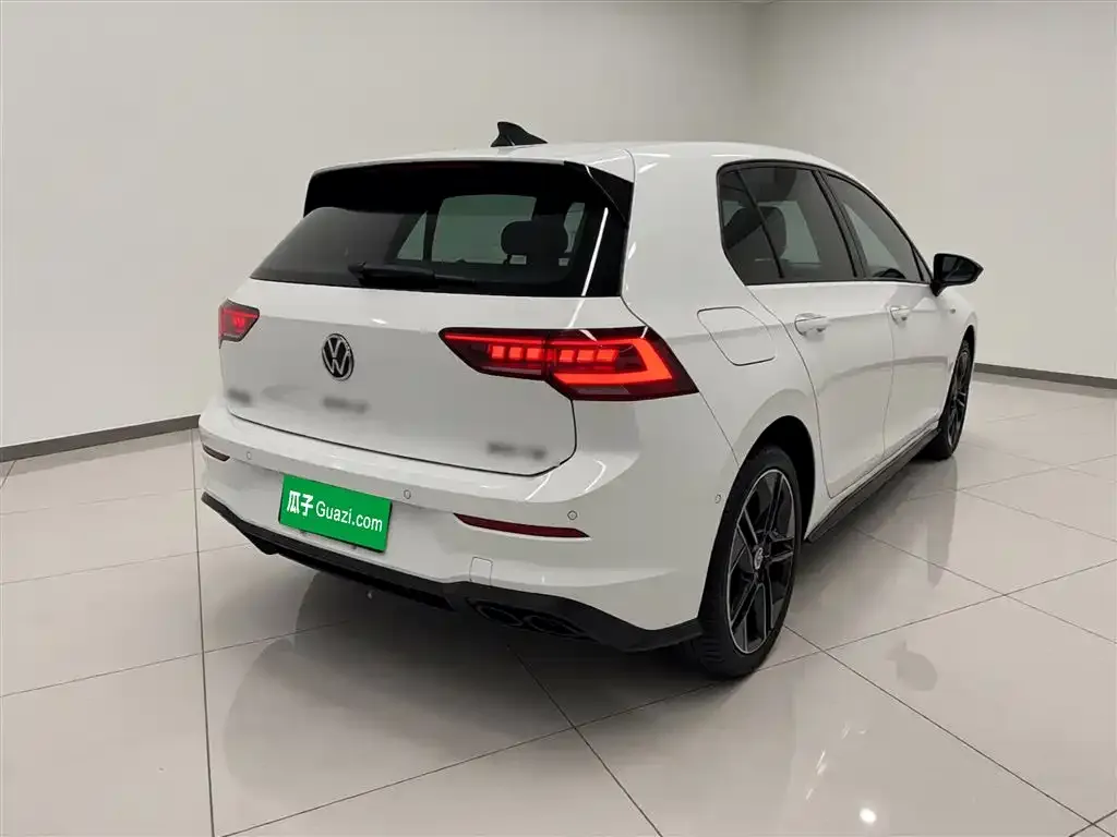 Volkswagen Golf 2025 из CN, фото 2