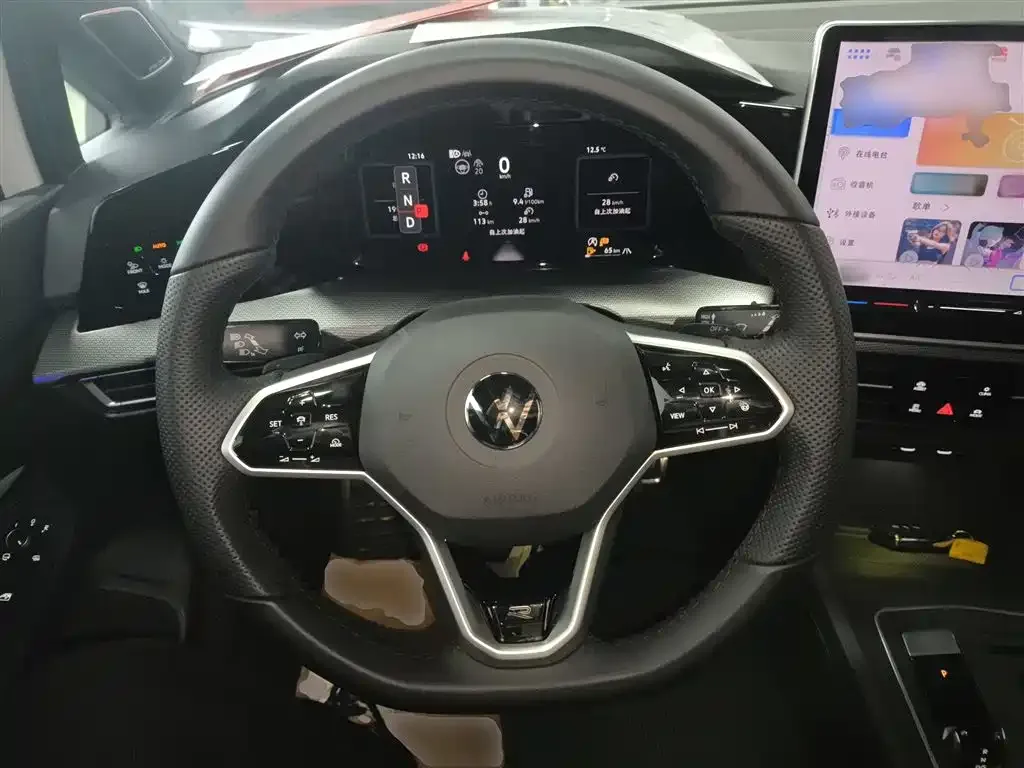 Volkswagen Golf 2025 из CN, фото 10