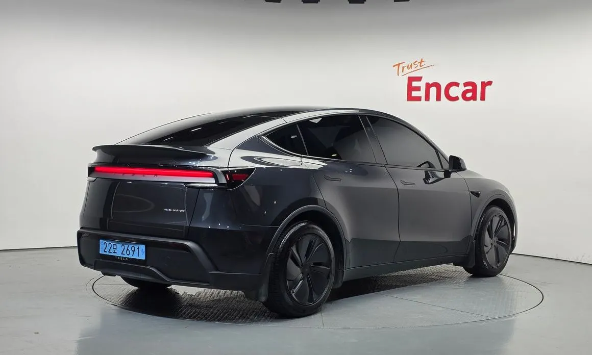 Tesla Model Y — фото 4