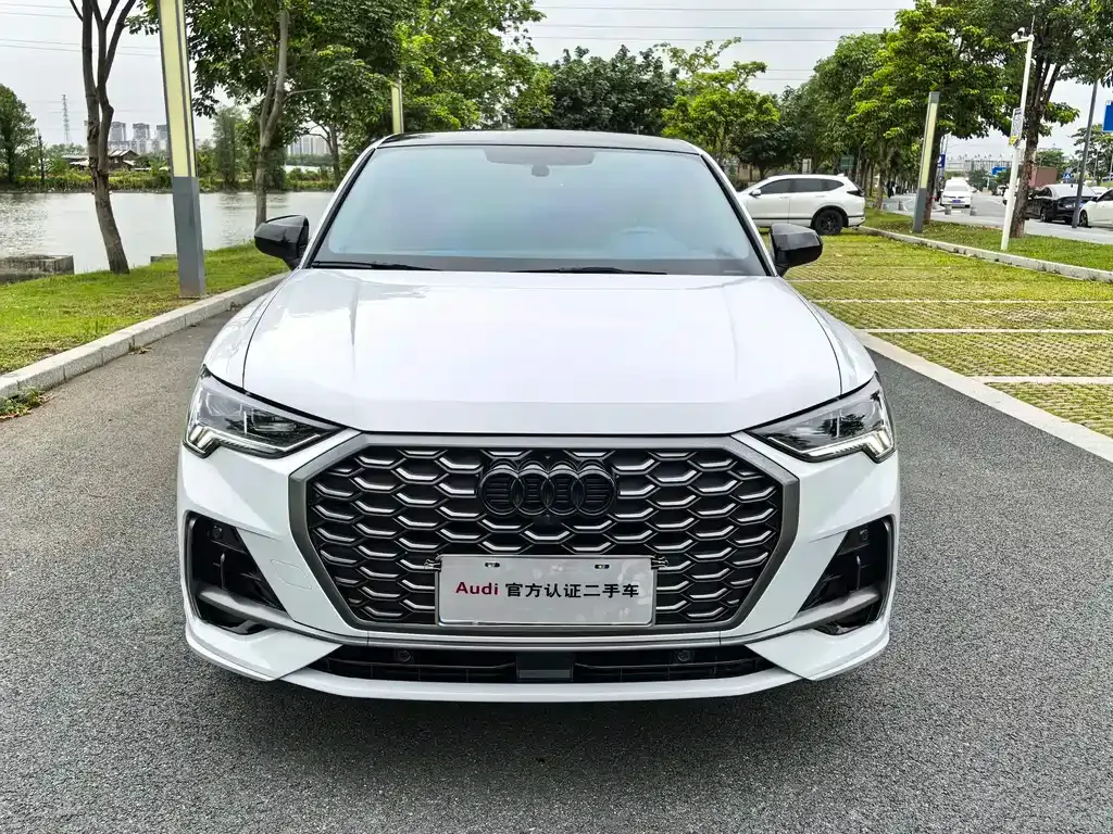 Audi Q3 Sportback — фото 9