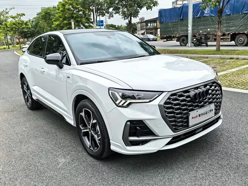 Audi Q3 Sportback — фото 7