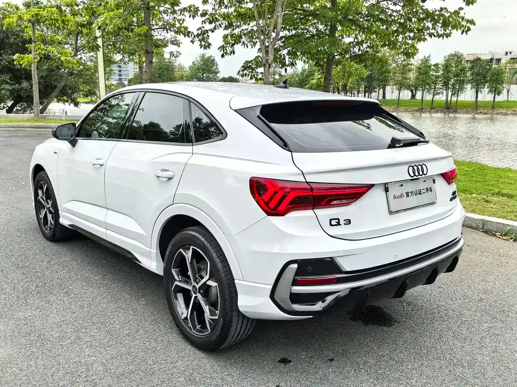 Audi Q3 Sportback — фото 5