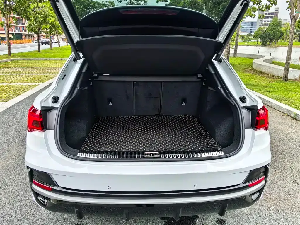 Audi Q3 Sportback — фото 6