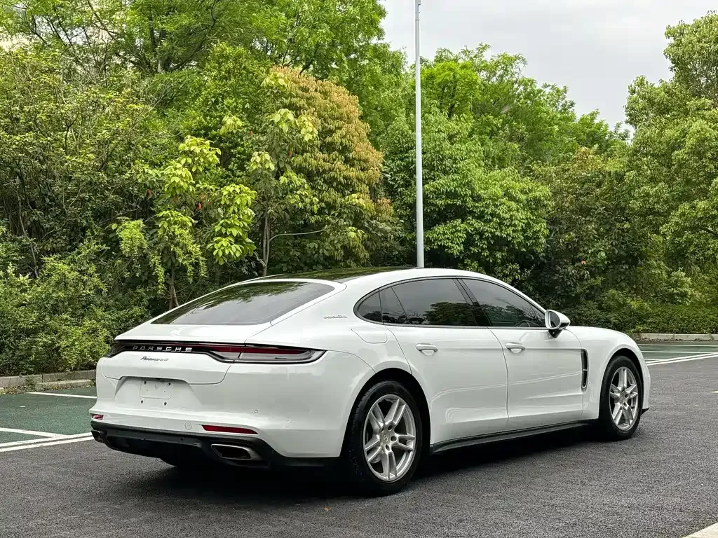 Porsche Panamera — фото 10