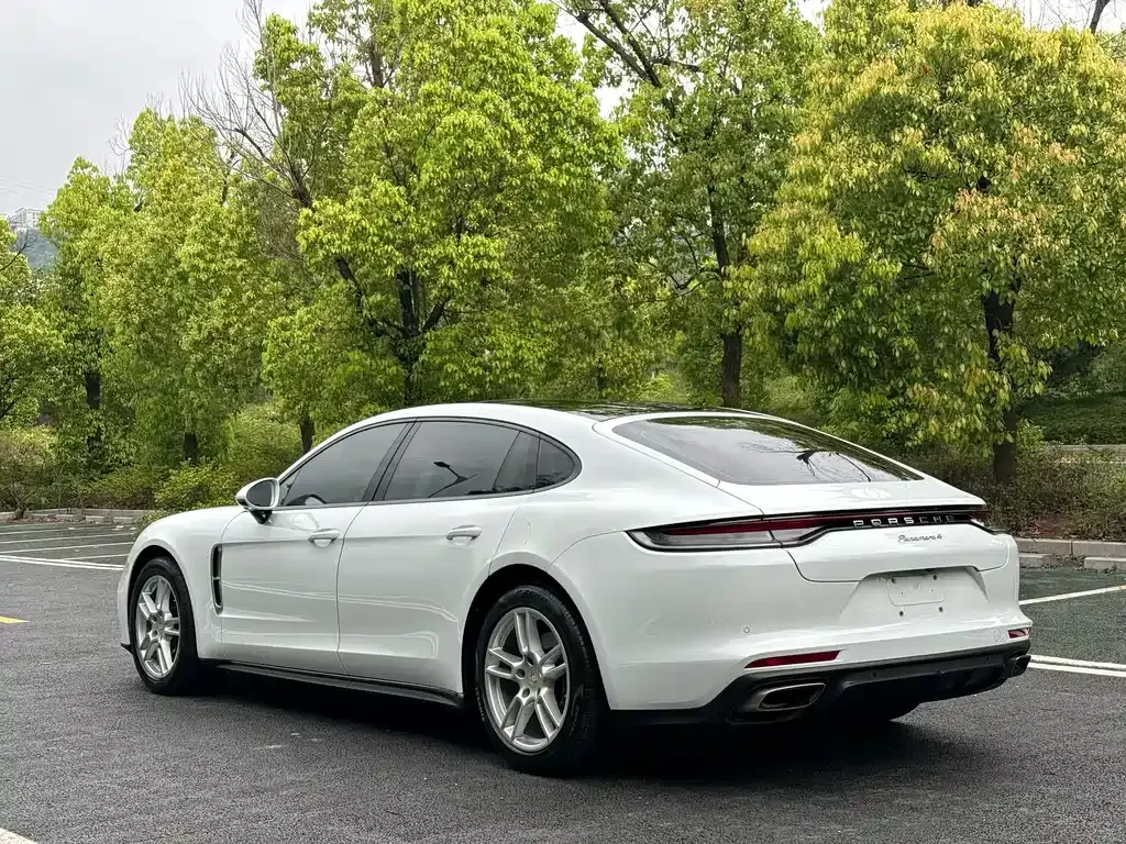 Porsche Panamera — фото 9