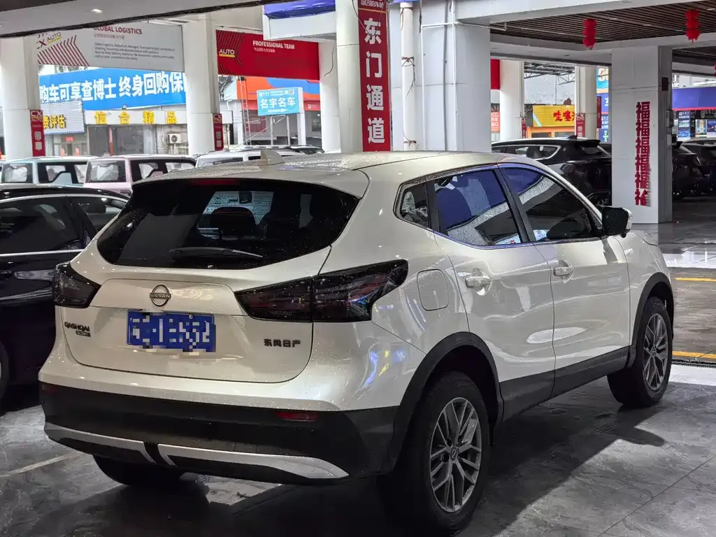 Nissan Qashqai — фото 5