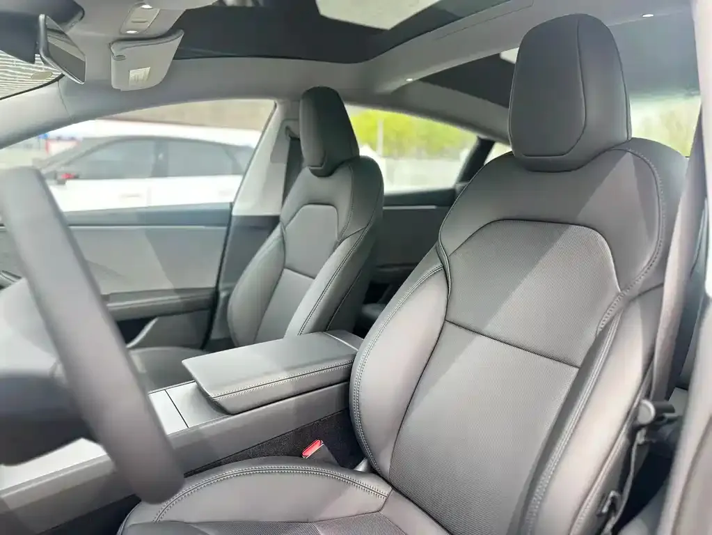 Tesla Model 3 — фото 3