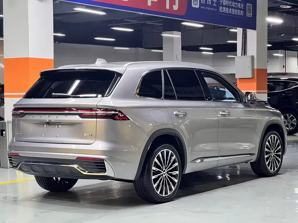 Geely Xingyue L — фото 8