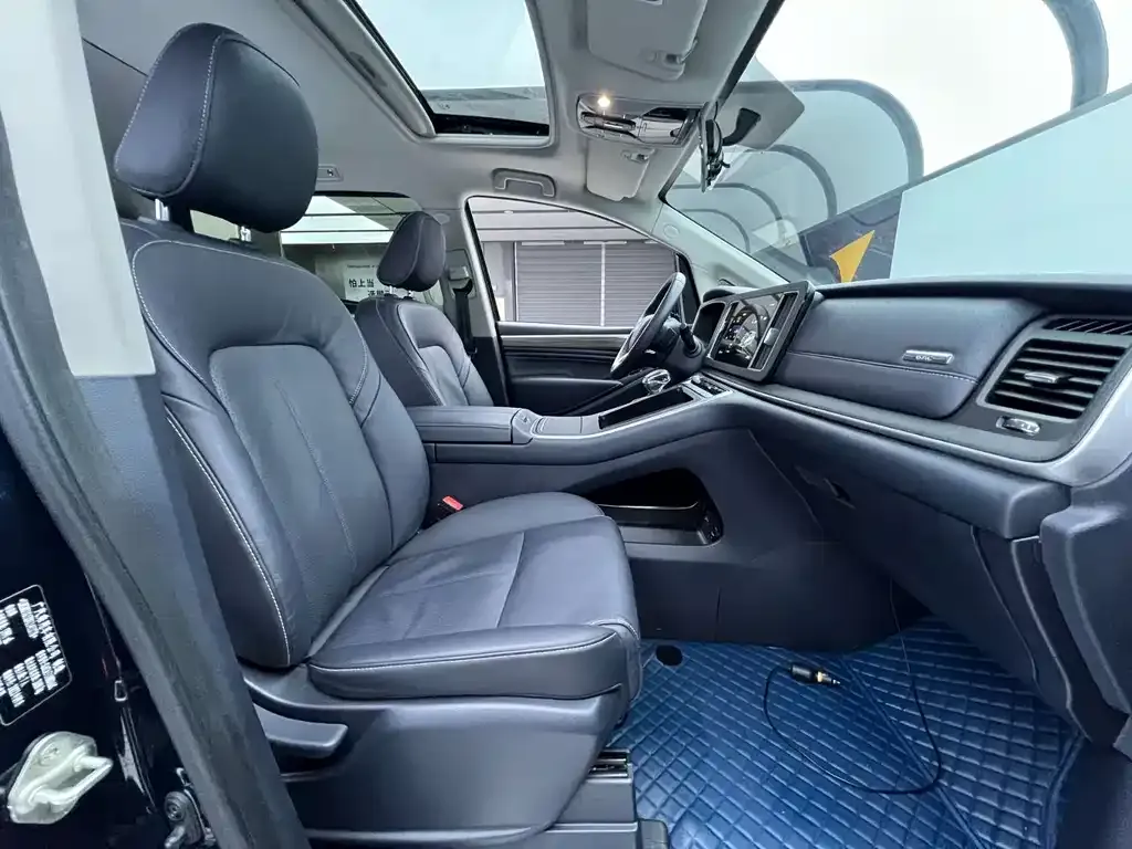 GAC Motor Trumpchi M8 — фото 10