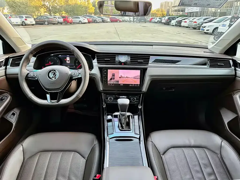 Volkswagen Phideon 2022 из CN, фото 4
