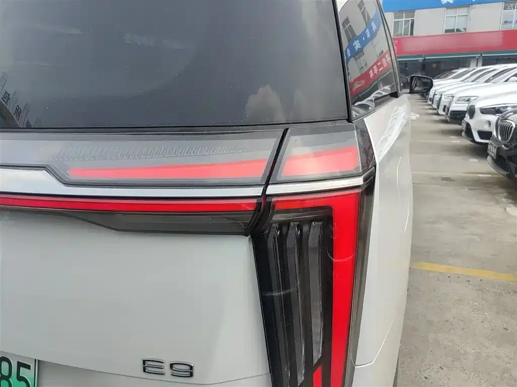 GAC Motor Trumpchi E9 — фото 9