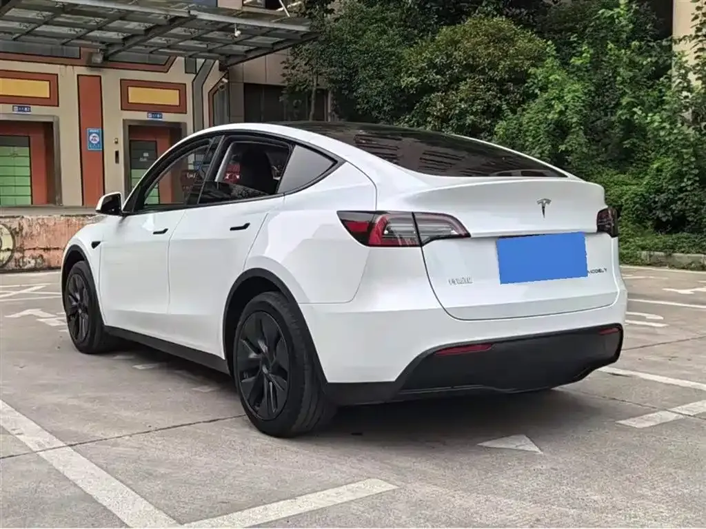 Tesla Model Y 2025 из CN, фото 10