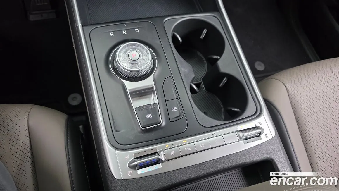Kia Carnival — фото 10