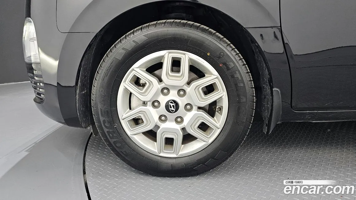 Hyundai Staria — фото 10