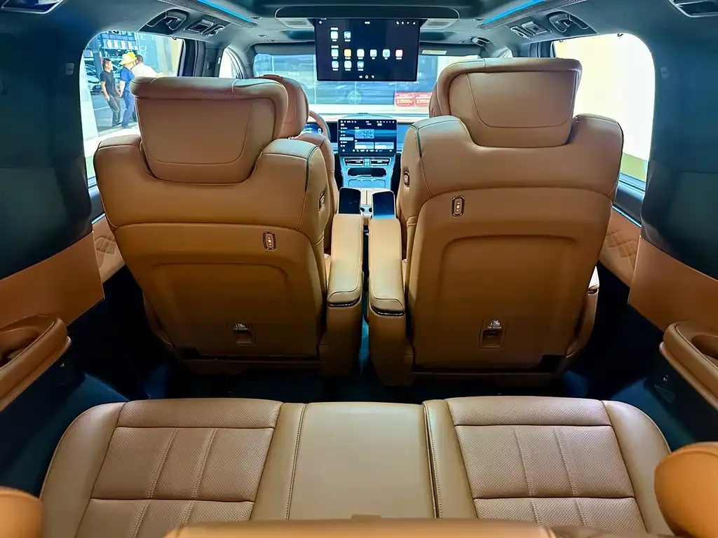 GAC Motor Trumpchi M8 — фото 4